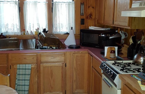 East Baldwin Cottage | Experience Sand Pond Escape in Beautiful East Baldwin, ME