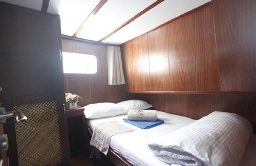 Marmaris City Center Boat Rental | Experience Oceanfront Bliss at Sanda Yachting Resort