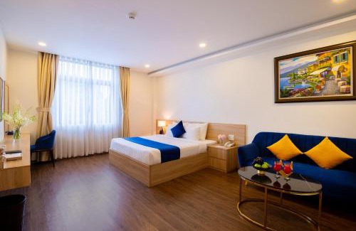 Duc Trong Hotel | Welcoming Sandals Star Hotel with Hot Tub & Breakfast