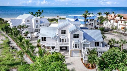 Sanibel Apartment | Family-Friendly Retreat at Sandals Unit A with Pool Access