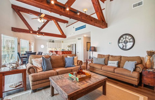 Bermuda Beach House | Beachfront Escape at Sandcastle with Ocean Views & Spa