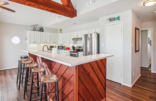 Bermuda Beach House | Beachfront Escape at Sandcastle with Ocean Views & Spa