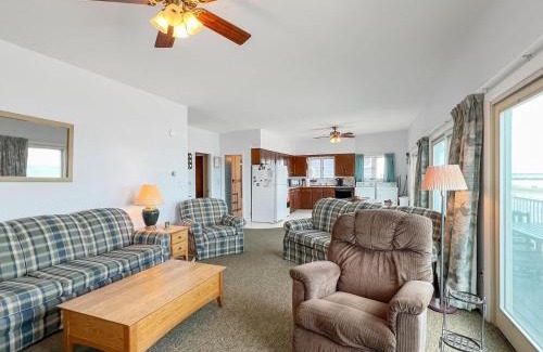 Wells Beach House | Family-Friendly Retreat at Sandcastle - W148 Vacation Home