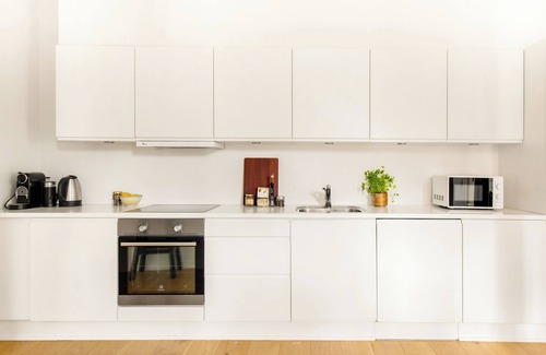 Copenhagen City Centre Apartment | Sanders Leaves - Cozy 4-Bedroom Apartment with City Views