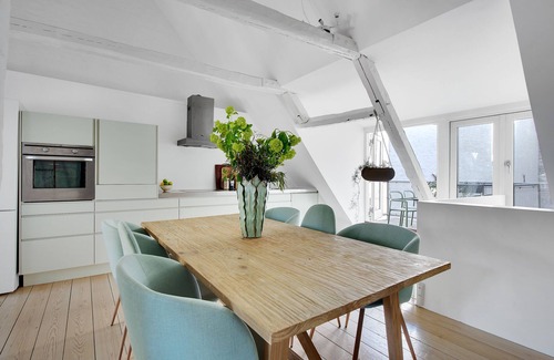 Indre By Apartment | Cozy 2-Bedroom Apartment Near Nyhavn for Family Stays