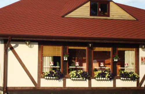 Jaunpils Hotel | Pet-Friendly Sanders Motel: Rated 9/10 with Hot Tub & Breakfast