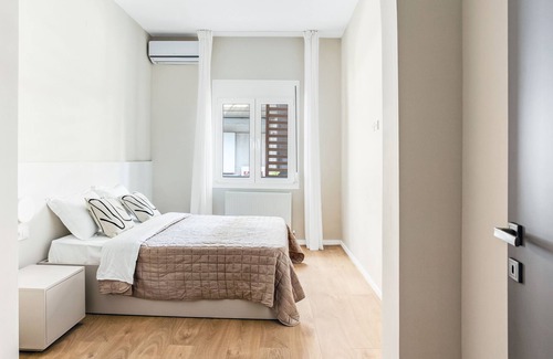 Neapoli-Sykies Apartment | Sanders New Town - Gorgeous 1-Bdr. Apt. w/ Balcony