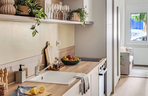 Neapoli-Sykies Apartment | Sanders New Town - Homely Studio Apartment