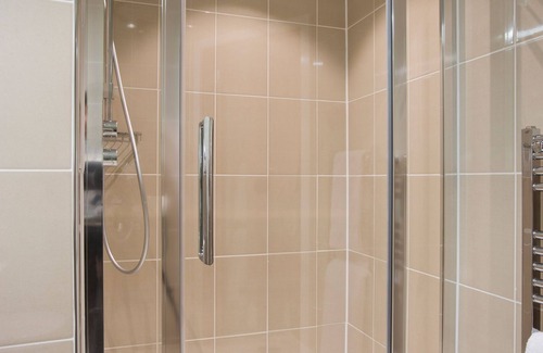 Plastow Green Hotel | Experience Sandford Springs Hotel & Golf Club: 4-Star Retreat