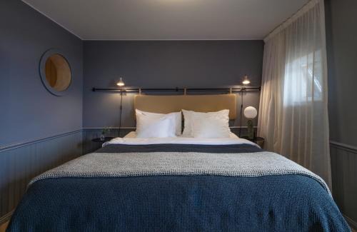 Sandhamn Hotel | Experience Comfort at Sandhamn Seglarhotell - Pet Friendly Stay