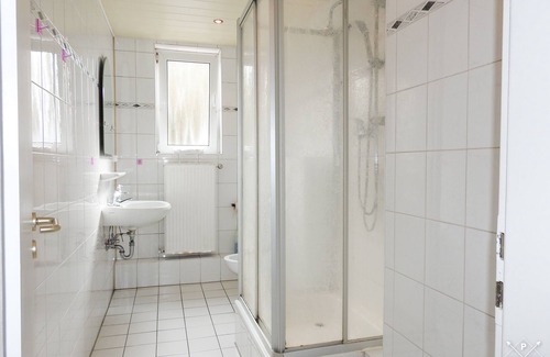 Hemelingen Apartment | Family-Friendly Stay at Sandhofstr.3a with Prime Amenities