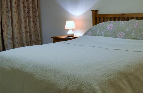 Sittingbourne House | Top-Rated Sandhurst Farm Forge Self Catering Stableblock