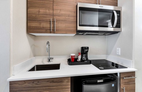 Grande Prairie Hotel | Relaxing Stay at Sandman Hotel Grande Prairie with Spa & Pool