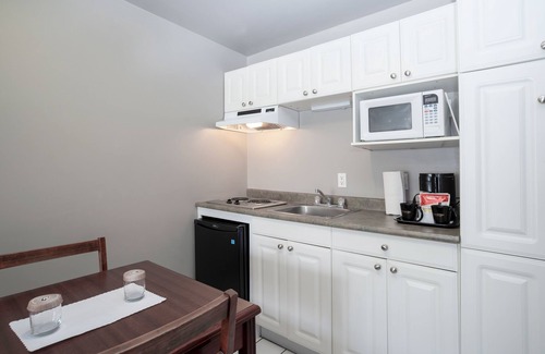 Cache Creek Hotel | Budget-Friendly Stay at Sandman Inn Cache Creek with Breakfast