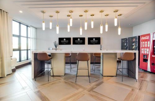 Saskatoon Hotel | Discover Sandman Signature Saskatoon South Hotel Awaits You