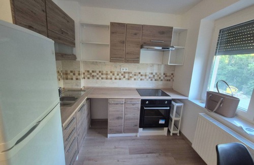 Kecskemet Apartment | Sandmine - Modern apartment in a peaceful, renewed district