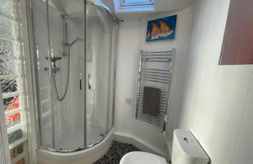 St Teath House | Inviting Sandown House in St Teath with Hot Tub Access