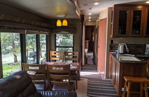 Hot Springs House | Guest Rated: Sandpiper RV @EvansCliff with Hot Tub & BBQ