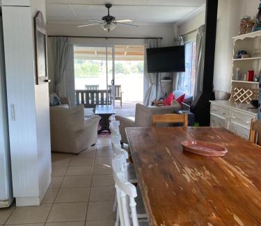 Seafield House | Experience Sandpiper Cottage: Pet & Child Friendly Haven