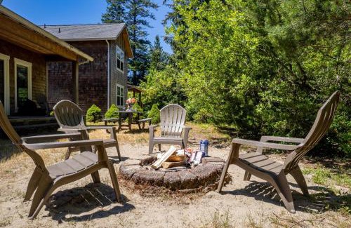 Manzanita House | Pet-Friendly Retreat at Sandpiper House in Manzanita