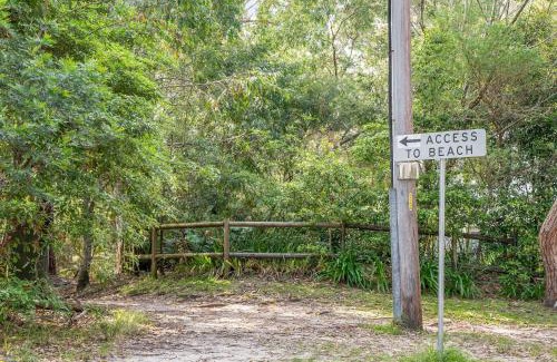Hyams Beach House | Experience Family-Friendly Comfort at Sandpiper, Hyams Beach