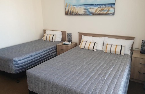 Ulladulla Hotel | Family-Friendly Sandpiper Motel Ulladulla with Kitchenette