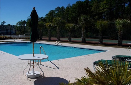 Sunset Beach Villa | Pet-Friendly Sandpiper Villas with Pool & Hot Tub