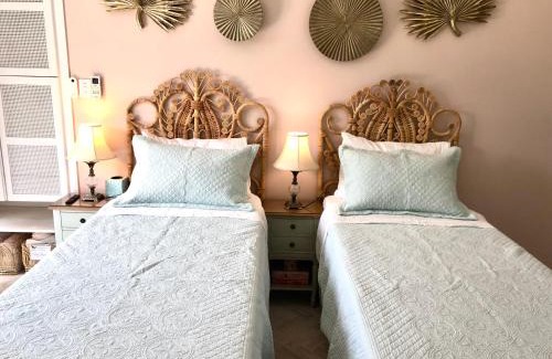Newport Apartment | Oceanfront Sandpiper Studio with Pool, Rated 9.5/10