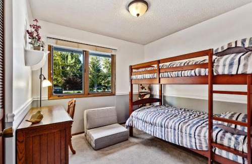 Ponder Point House | Discover Sandpoint Paradise: 4-Star Family-Friendly Retreat