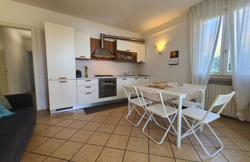 Lonato del Garda Apartment | Inviting Sandra Apartment: Pool, Kitchen & Breakfast Included