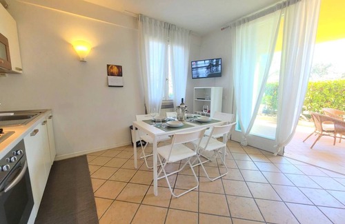 Lonato del Garda Apartment | Inviting Sandra Apartment: Pool, Kitchen & Breakfast Included