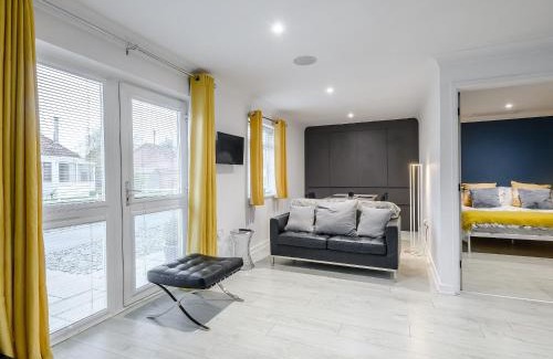 Ringstead House | Pet-Friendly Retreat at Sands Cottage - Rated 8.8/10