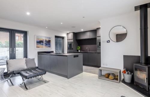 Ringstead House | Pet-Friendly Retreat at Sands Cottage - Rated 8.8/10