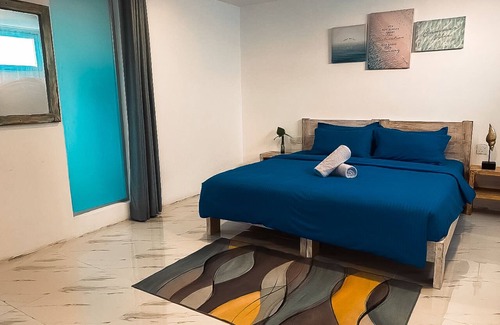 Thulusdhoo Island Hotel | Relax at Sands Exotic Hotel & Spa with Pool and Spa Access