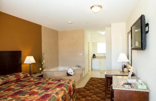 Woodward Hotel | Pet-Friendly Sands Inn & Suites with Breakfast Included