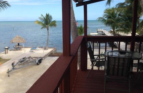 Islamorada Hotel | Oceanfront Sands of Islamorada: Family-Friendly Retreat