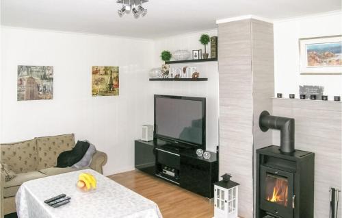 Sande House | Experience Sandshamn: Family-Friendly 5-Star Retreat