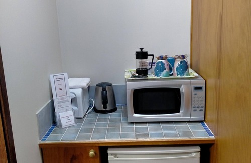 Armidale City Centre Hotel | Comfortable Sandstock Motor Inn with Family-Friendly Amenities