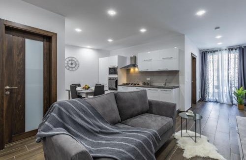 Bellavista Apartment | Family-Friendly Sandstone A8: 15 Minutes to Valletta