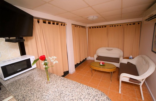 Al Aqah Hotel | Sunny Sandy Beach Hotel & Resort with Ocean View Pool