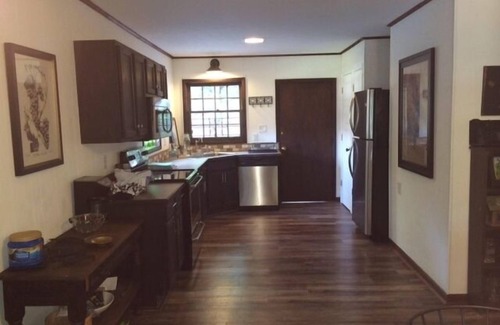Dadeville Cabin | Relax at Sandy Beach: Guest Rated 9.8 & Ocean Views