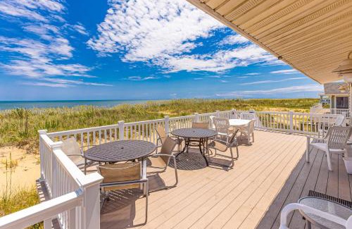Sandbridge House | Oceanfront Sandy Castle: 4-Star Family-Friendly Escape