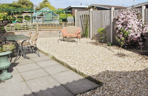 Anderby Creek Cottage | Discover Pet-Friendly Stays Steps from the Beach