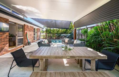Wurtulla House | Pet-Friendly Sandy Dunes Retreat with Pool in Wurtulla