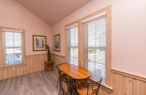Kill Devil Hills House | Pet-Friendly Retreat at Sandy Paws - Family and Accessible
