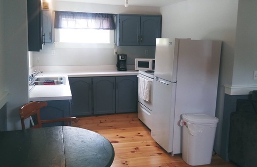 Sandy Point House | Coastal Cottage at Sandy Point Brook with Ocean Views