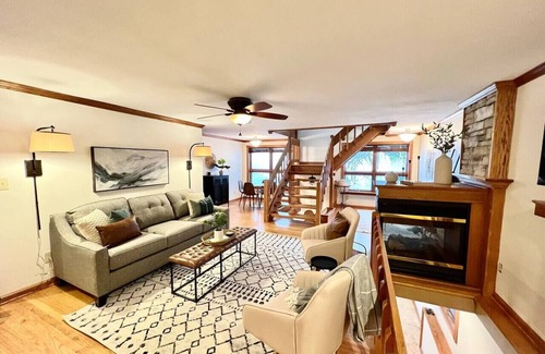 Pulaski House | Sandy Pond LAKE HOUSE | Pets | Tiki Bar | Fire Pit