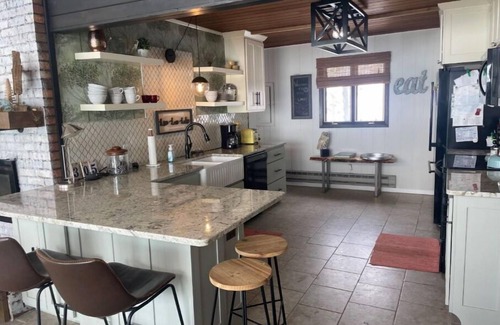 Shell Lake House | Family-Friendly Sandy Shell Lake with Kitchen Amenities