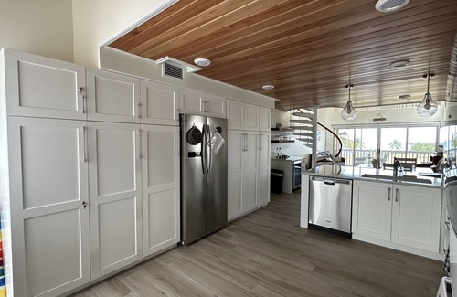 Estate Salt River Condo | Experience Sandy Souls: Oceanfront Bliss with Pool Access