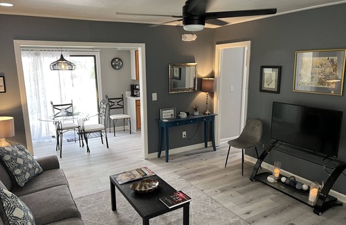 Ocean Springs House | Beachside Retreat: Pet-Friendly Oasis in Ocean Springs